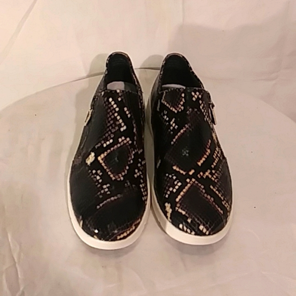 🔥 Johnston & Murphy Snakeskin Loafer/Sneaker